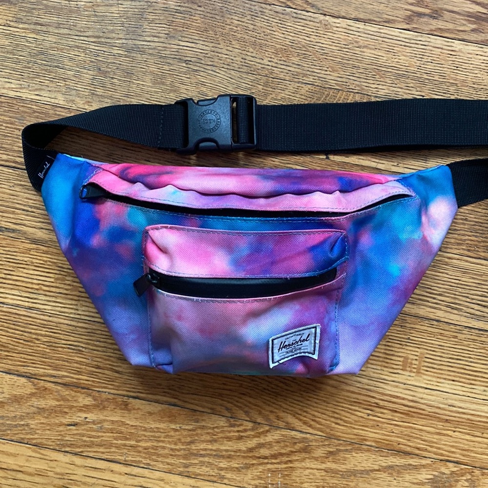 Herschel Seventeen hip pack in cloudburst neon